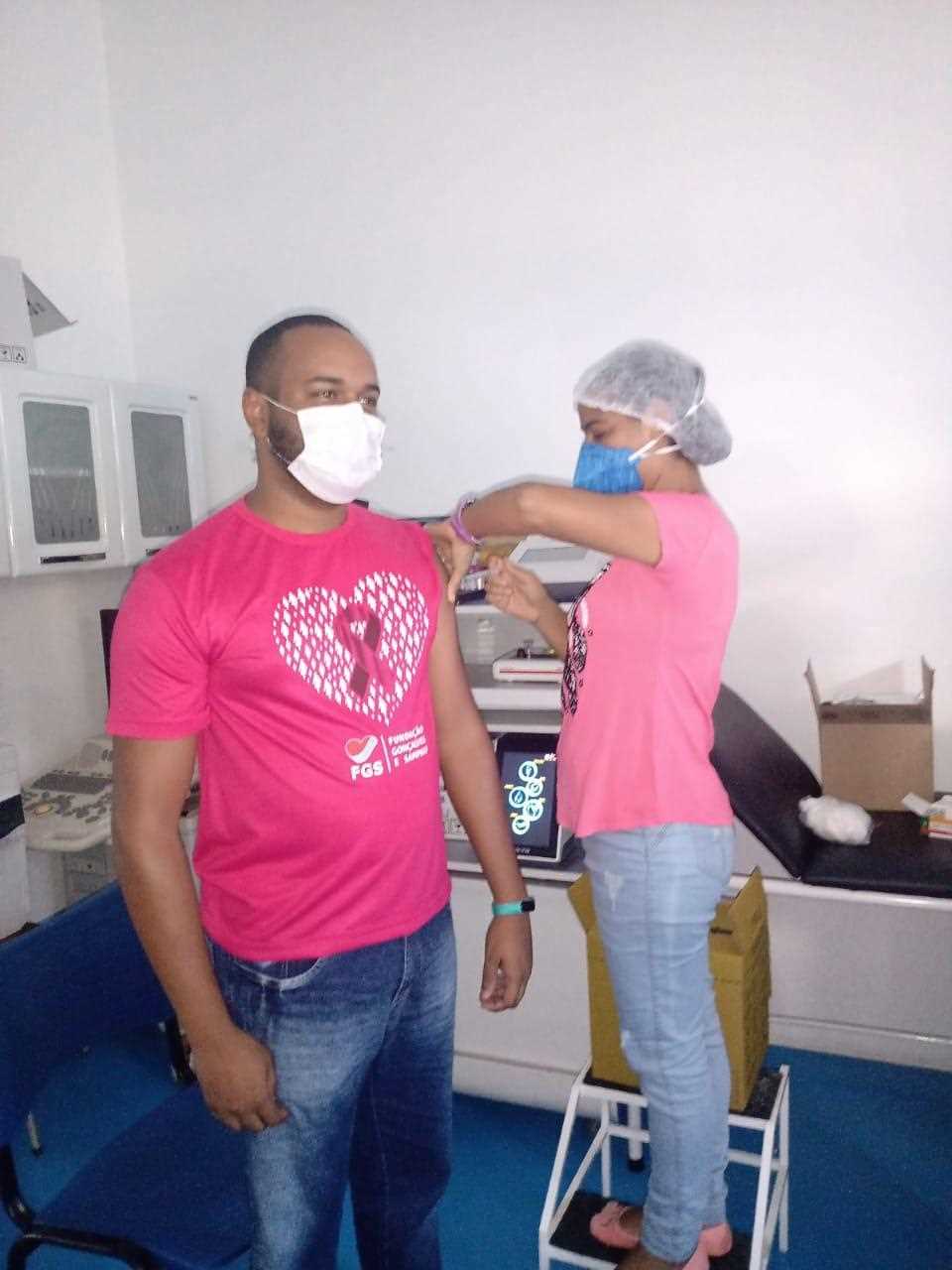 Camacã: Prefeitura começou a vacinar idosos contra o Covid-19